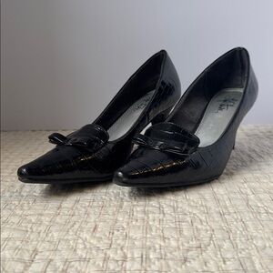 Black Life Stride Crocodile Pattern